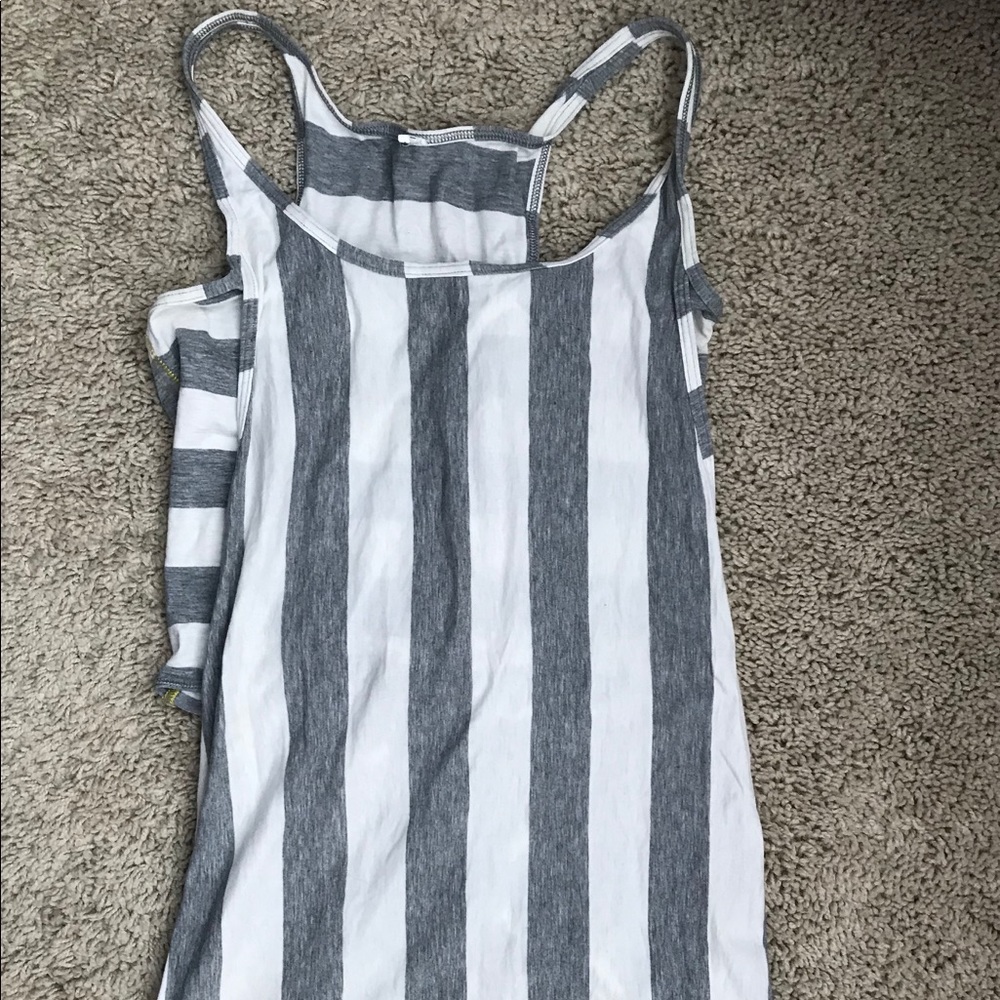 Lululemon top